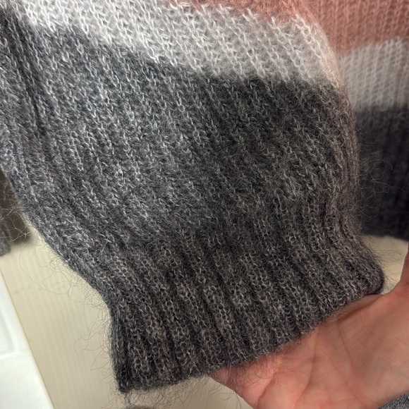 New with tags. Alberta Ferretti mock neck sweater - Picture 4 of 7